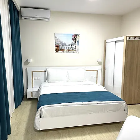 Navarino Luxe Aparthotel
