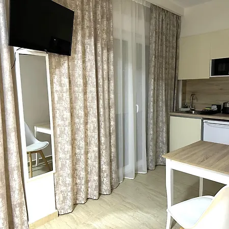 Aparthotel Navarino Luxe Peraia (Thessaloniki)