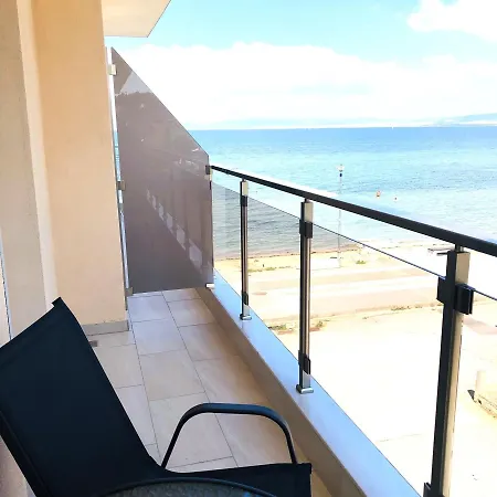 Navarino Luxe Aparthotel