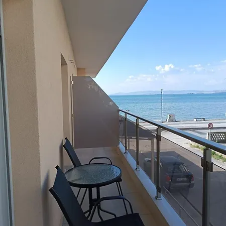 Navarino Luxe Aparthotel *