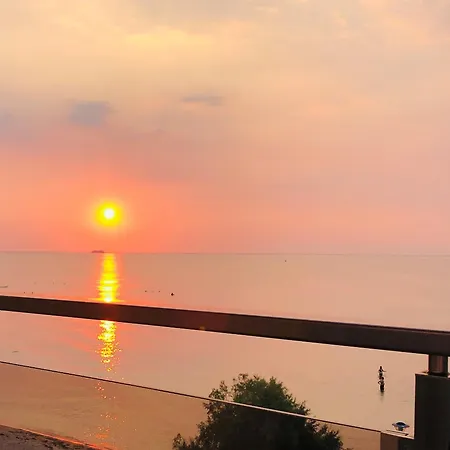 Navarino Luxe Aparthotel Peraia (Thessaloniki)