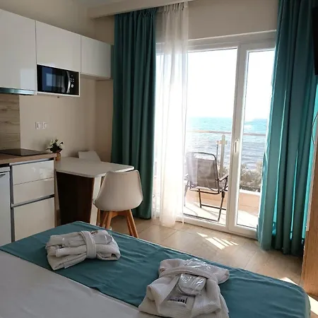 Navarino Luxe Aparthotel Peraia (Thessaloniki)
