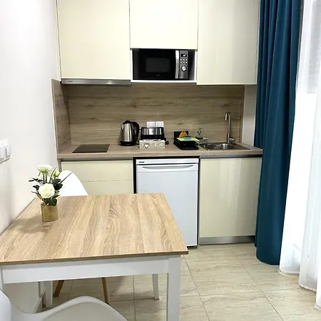 Navarino Luxe Aparthotel Peraia (Thessaloniki)