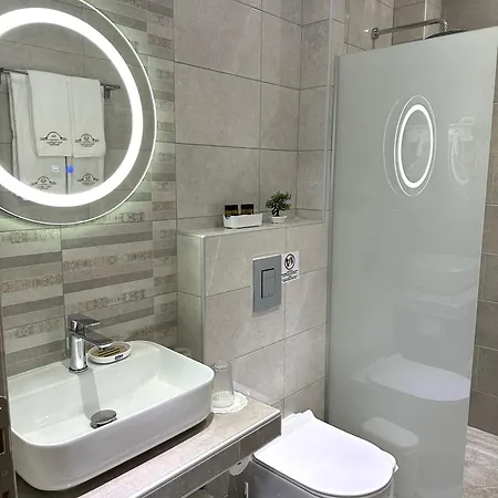 Aparthotel Navarino Luxe *